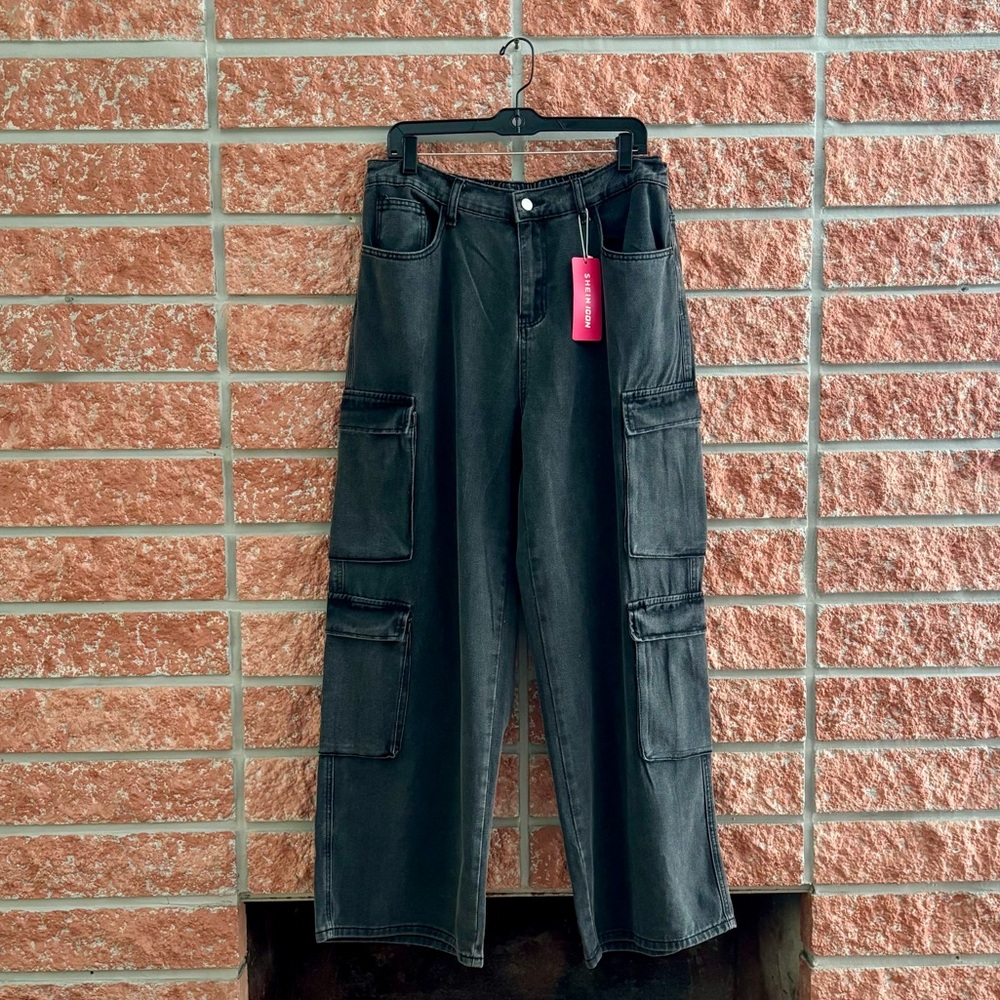 SHEIN curve Straight Leg Cargo Jeans